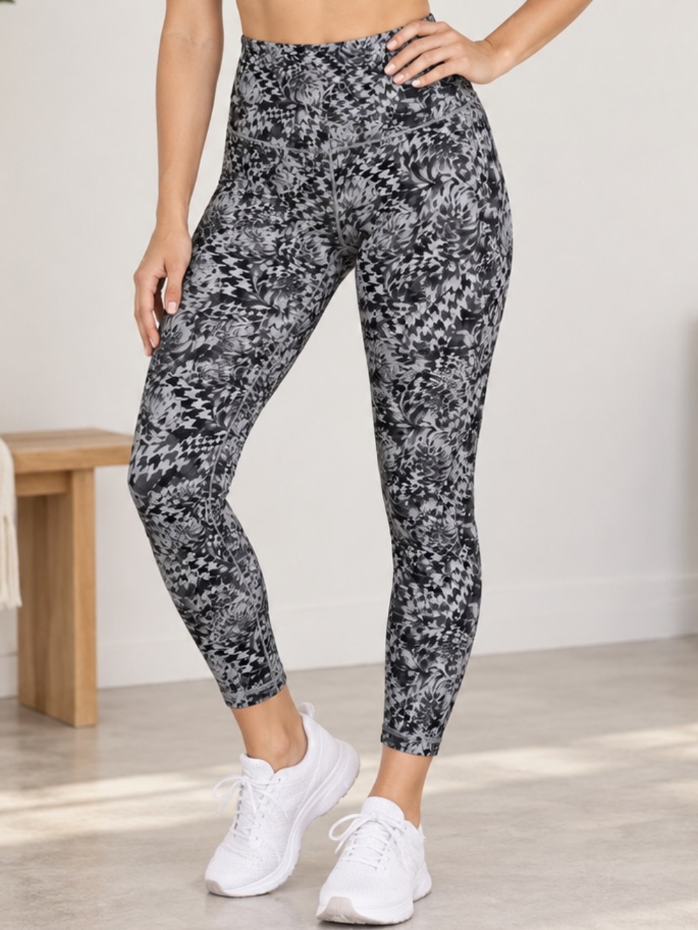 OFFLINE Aerie Real Me Xtra Hold Up 7/8 Leggings Black Gray Floral Houndstooth L